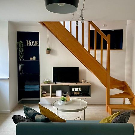 Besancon: Charmant Duplex Au Pied De La Citadelle エクステリア 写真